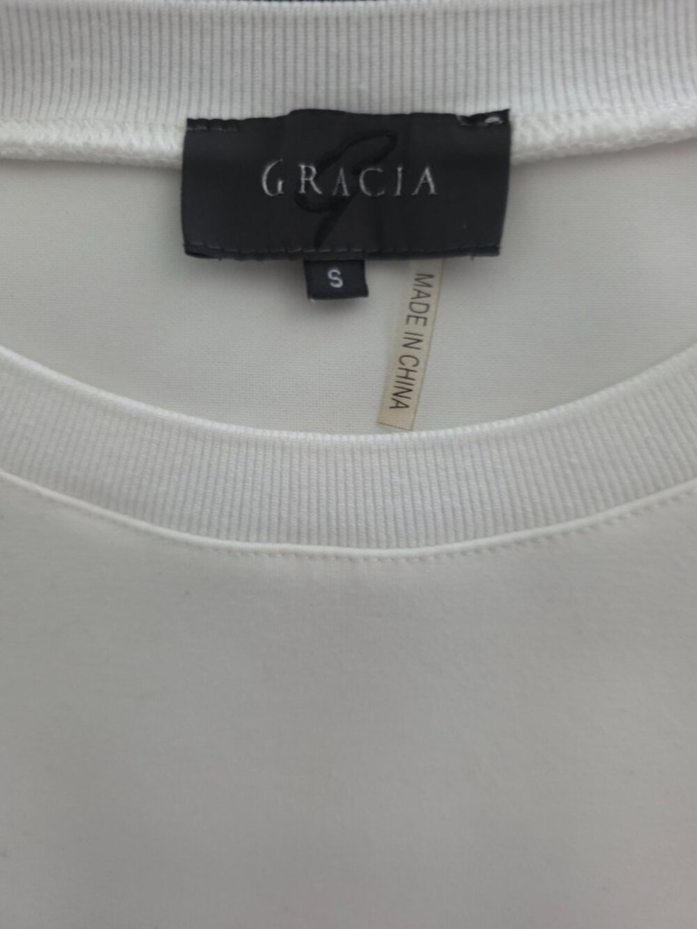 GRACIA White Puff Sleeve Top With Sheer Organza Ruffle Cuffs Women's Small - Picture 4 of 6